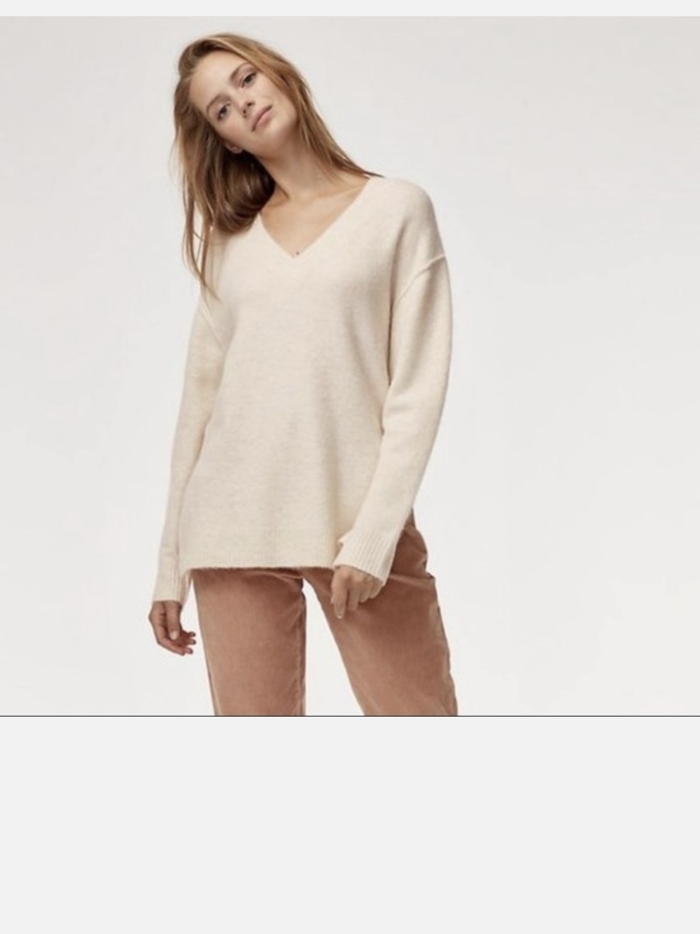 Free People. Angora Blend In Ivory V-Neck Lightweight Knit Sweater. Size XXS.